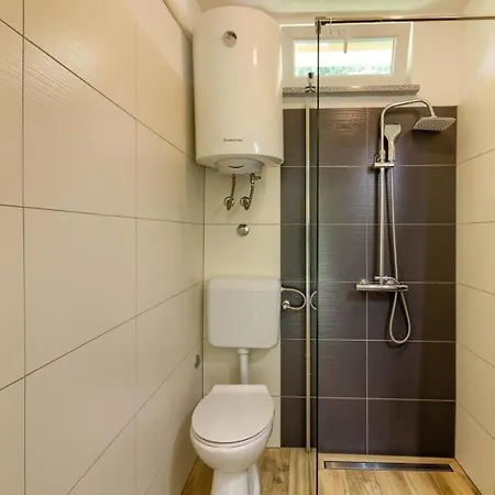 別荘 Mit Privatpool Fuer 6 Personen Ca 80 Qm In Valtura, Istrien Suedkueste Von Istrien プーラ