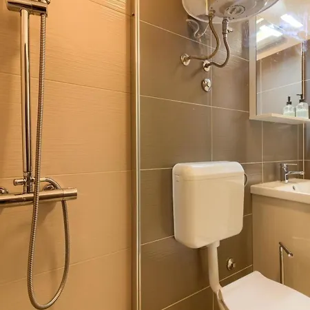 Mit Privatpool Fuer 6 Personen Ca 80 Qm In Valtura, Istrien Suedkueste Von Istrien 別荘 *